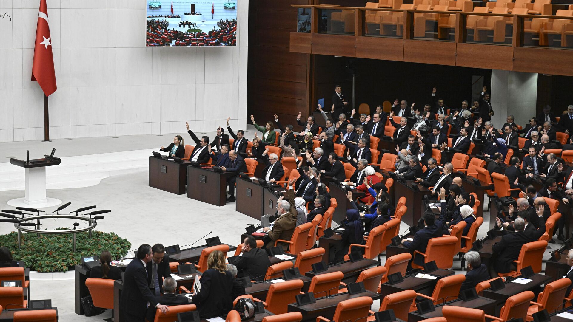 TBMM İsveçin NATOya katılımına onay verdi