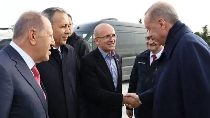 "Mehmet Şimşek ve ekibi hala Erdoğan'ı ikna etmeye çalışıyor"