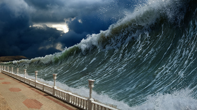 Ahmet Ercan'dan İstanbul için tsunami uyarısı! Depremle sınırlı kalmayacak