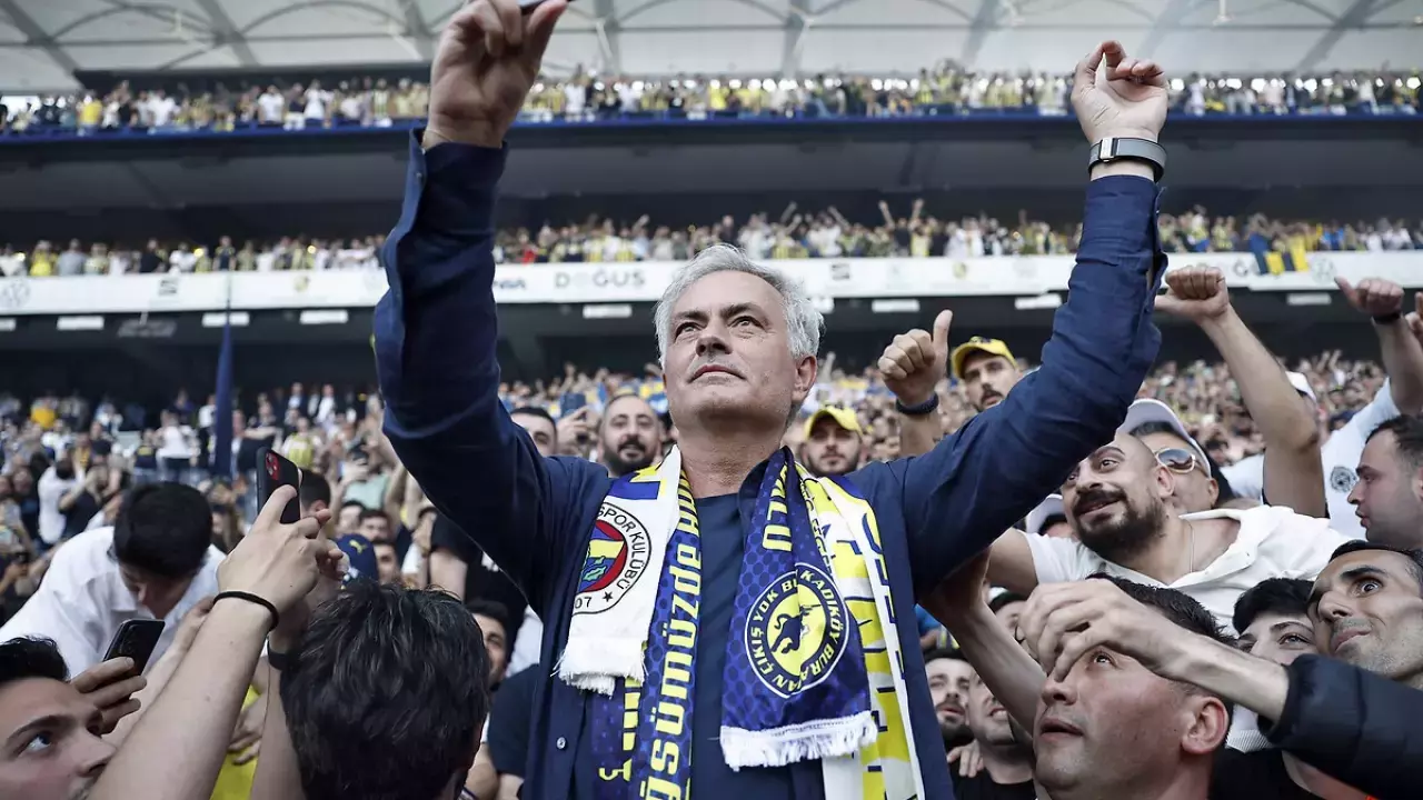 Fenerbahçe'den Mourinho için rekor transfer bütçesi!