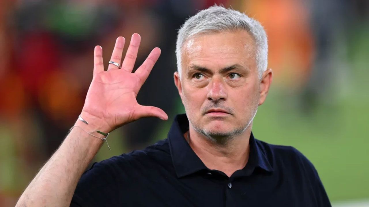 Jose Mourinho'dan futbolcularına uyarı!